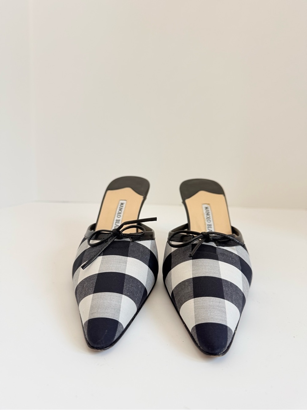 Manolo Blahnik LATAMU Black White Gingham Check Bow Pointed Toe Kitten mules 38 - Picture 3 of 10